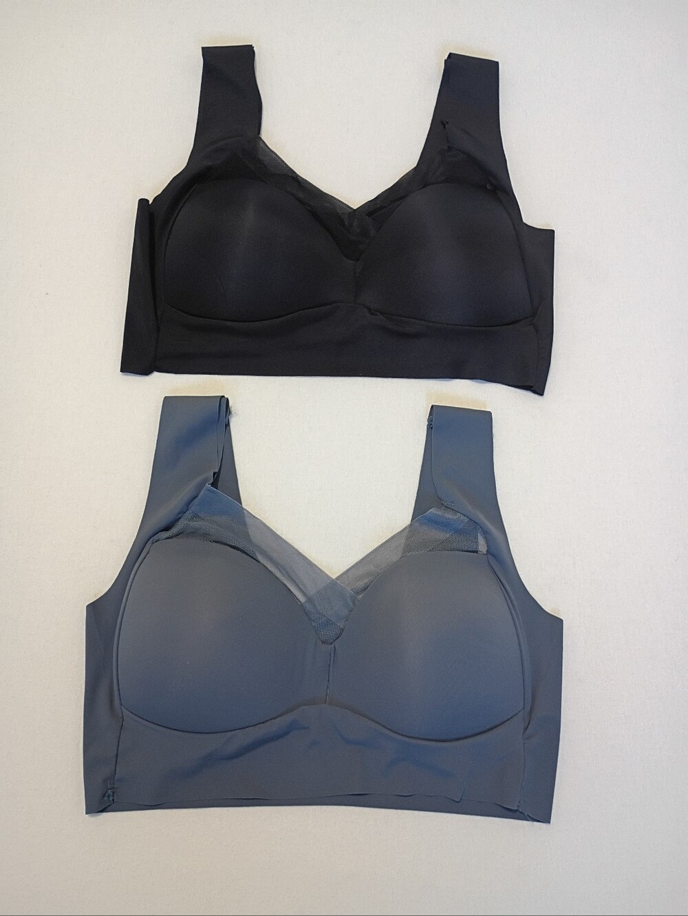 2 Wireless Comfort Bras Blue Black Seamless Smooth Molded Cup 2XL (Runs Tiny)